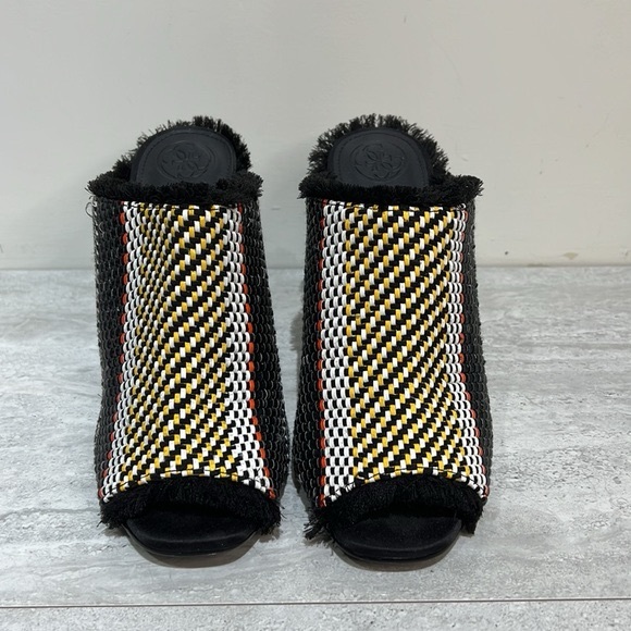 Guess Mules size 8 - Picture 3 of 6